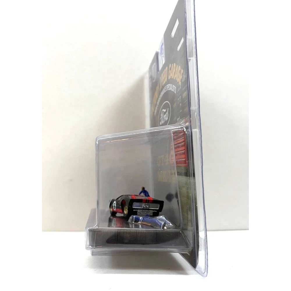 M2 Machines Diorama Victory Speed Garage 1966 FORD GT40 MKII Black CHASE New